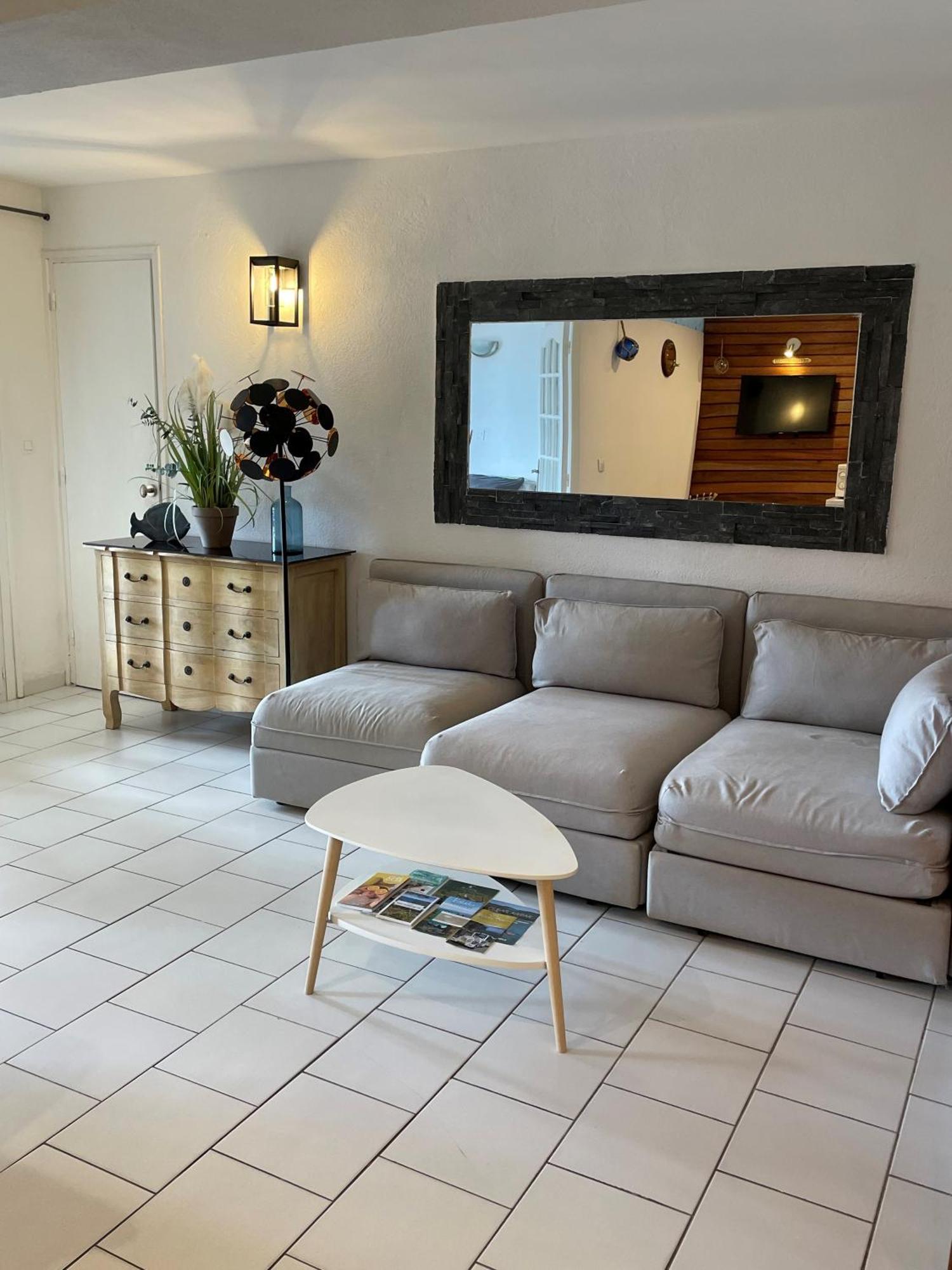 Residence Le Golfe Bleu Le Le Rayol-Canadel-sur-Mer Exterior foto